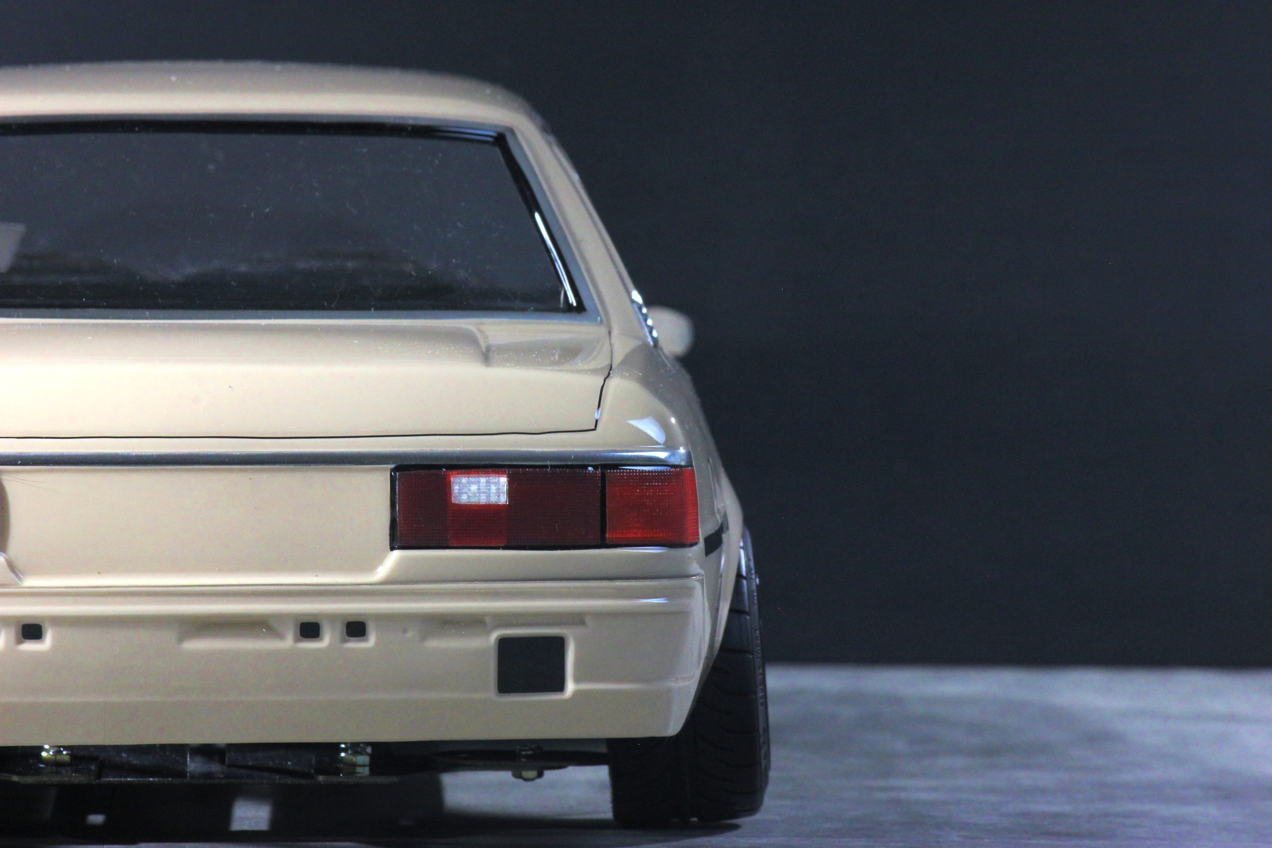 新商品】Toyota カローラ KE70 RCボディ｜丸目・角目を選べる大幅