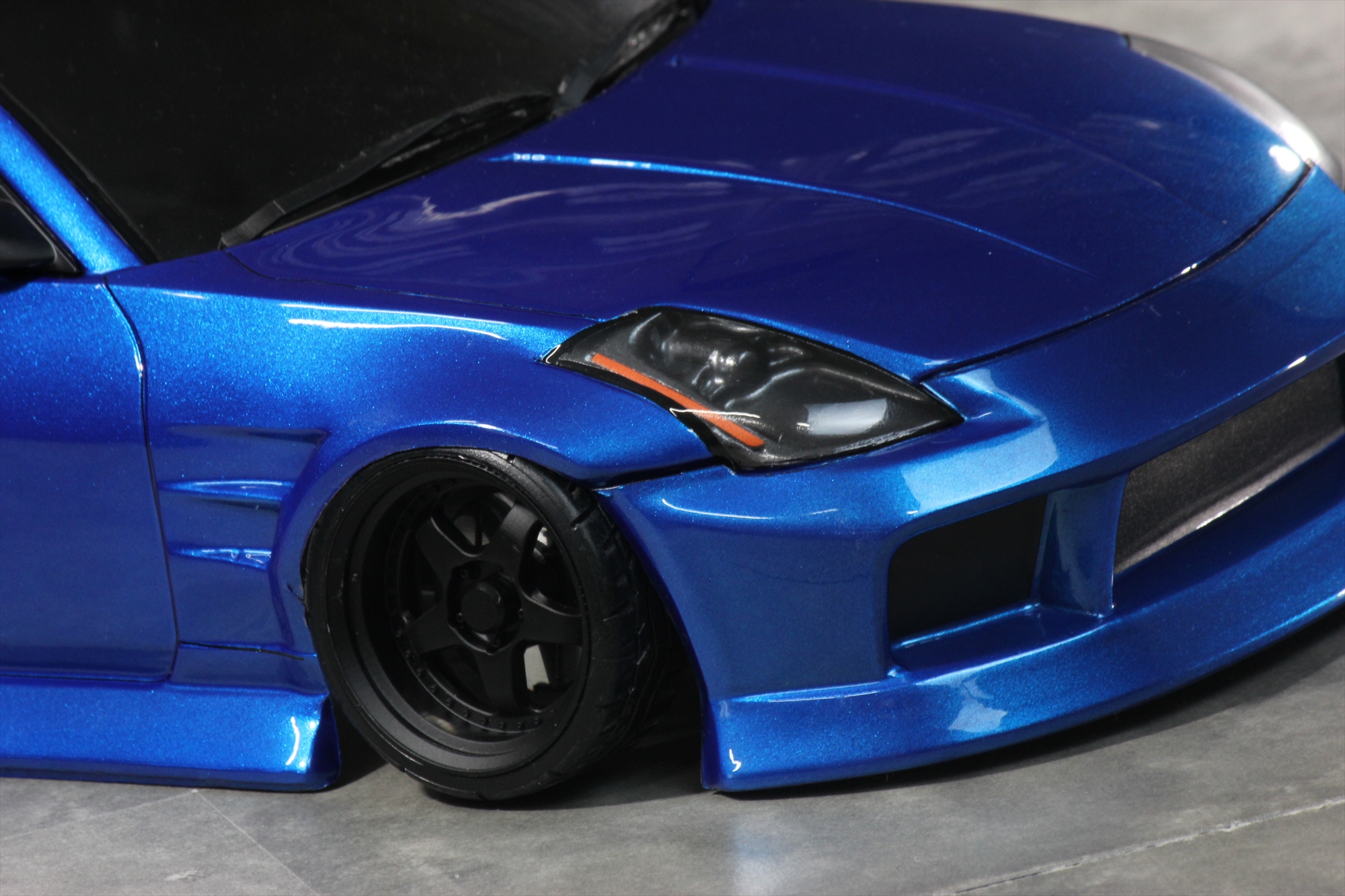 パンドラRCクラブ 活動記録 Vol.6｜Z33塗装の最終工程！黒で裏打ちして