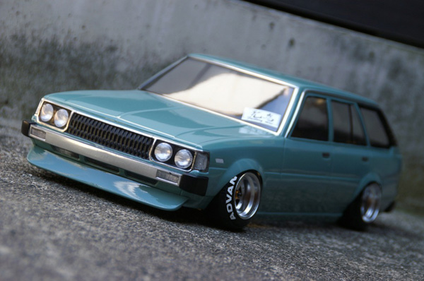 Toyota カローラバンKE70