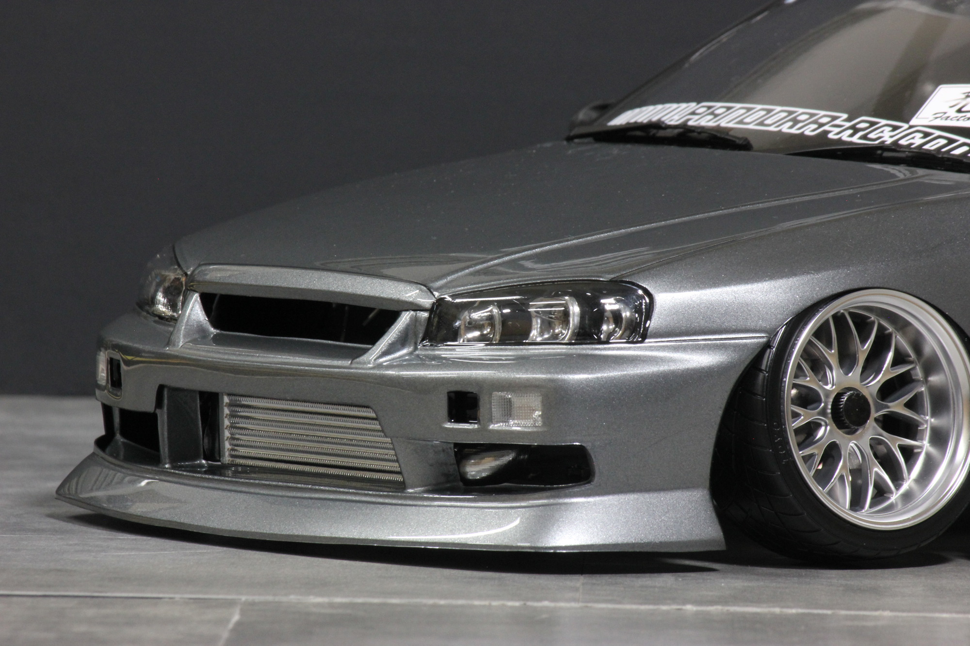 ER34 SKYLINE 4Dr