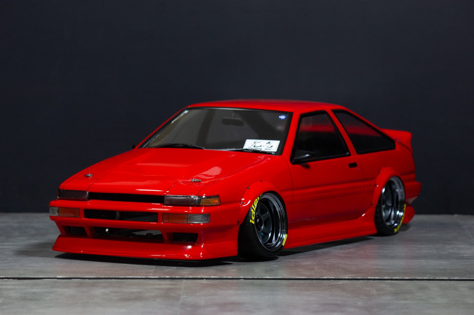 AE86 トレノ3DR 赤塗装の作例（フロント）